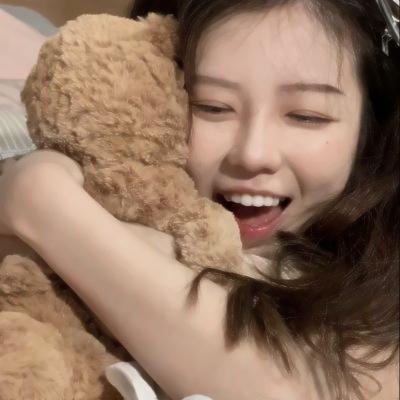 穿到饥荒年，我靠绑定挨骂系统顿顿吃肉