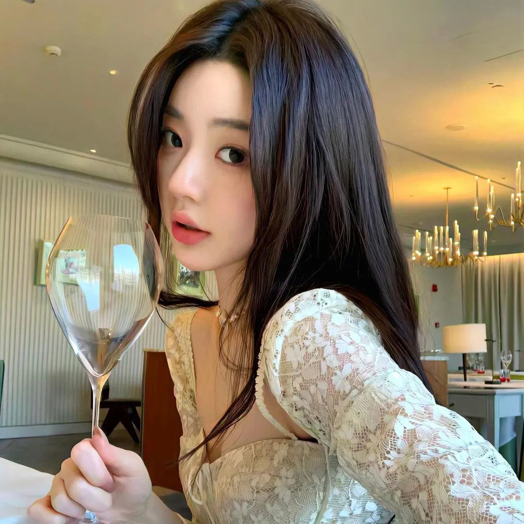 谢绿茶不嫁之恩校花正在我怀里